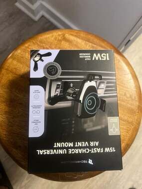 TechRebellion 15W Fast-Charge Universal Air Vent Mount Wireless Car Charger